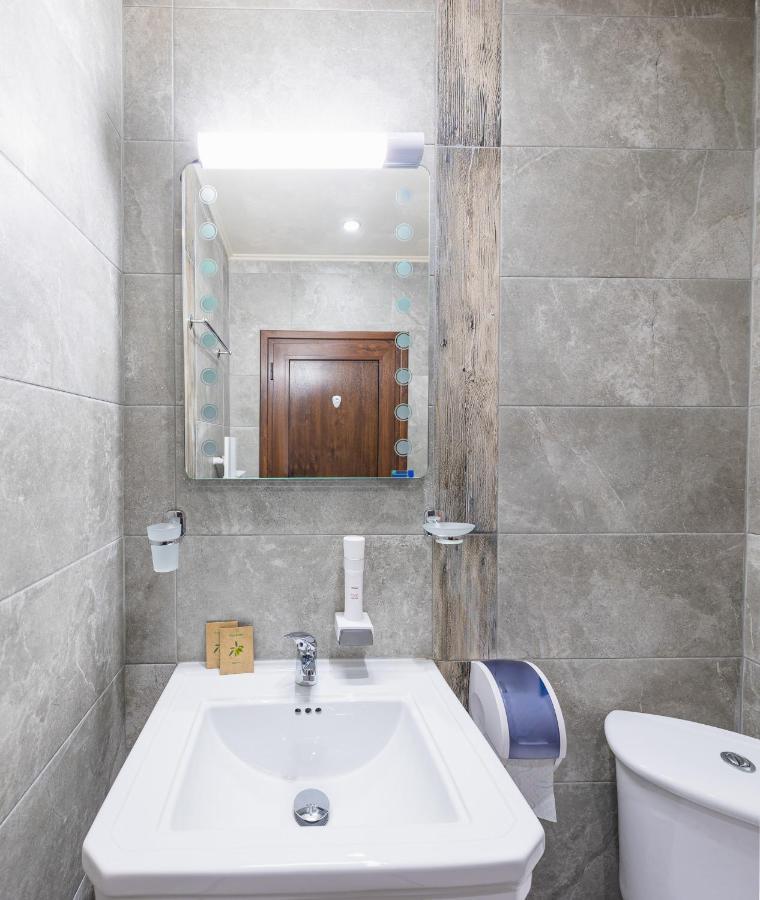 אהלוי Lecardo Hotel מראה חיצוני תמונה