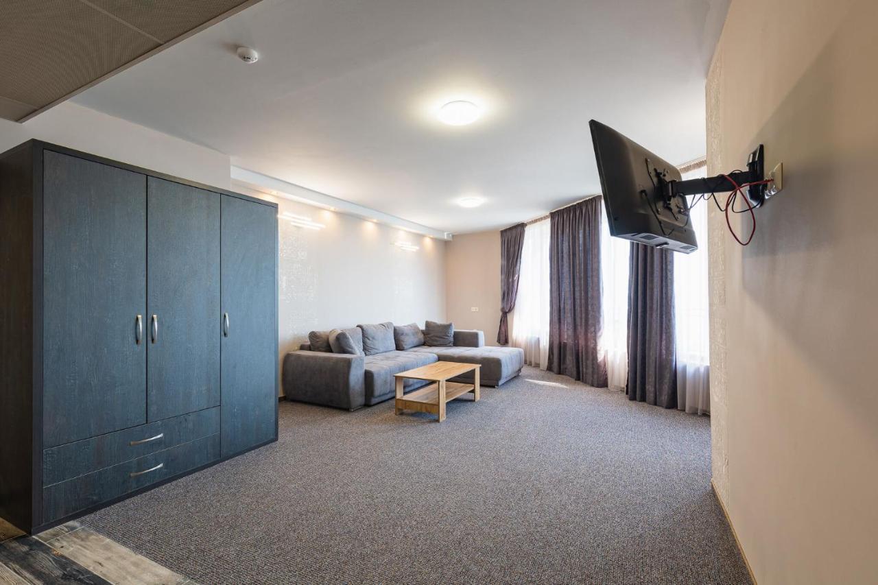 אהלוי Lecardo Hotel מראה חיצוני תמונה