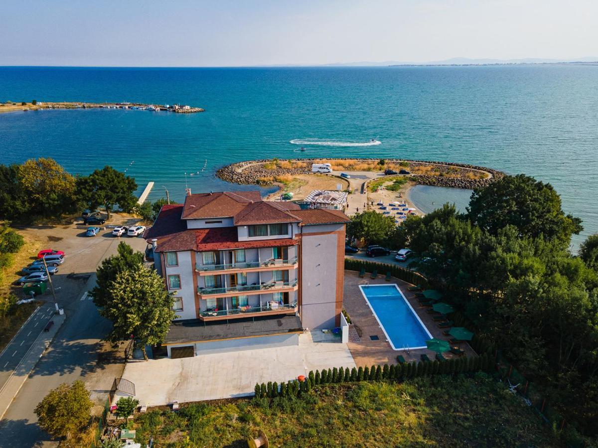 אהלוי Lecardo Hotel מראה חיצוני תמונה