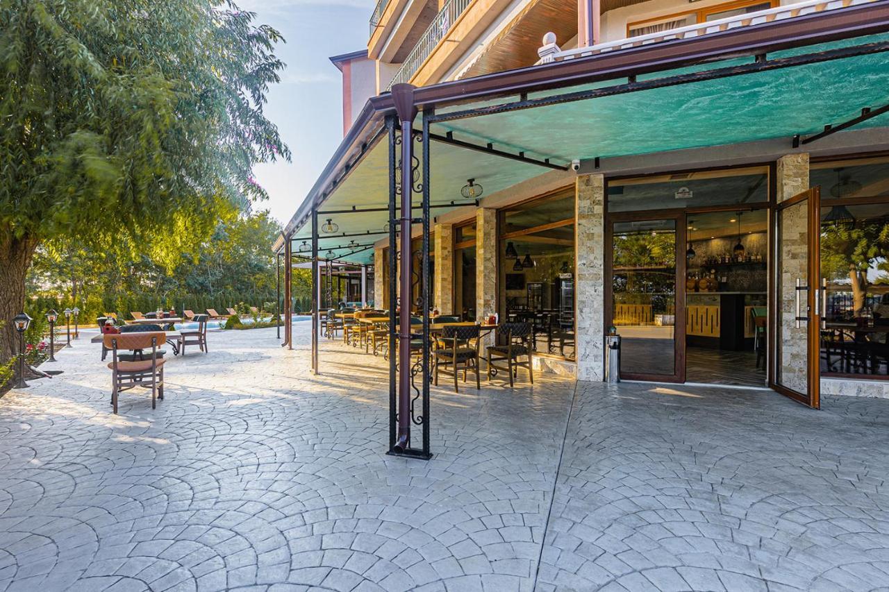 אהלוי Lecardo Hotel מראה חיצוני תמונה